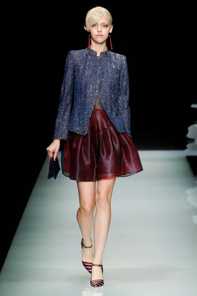 Look 32